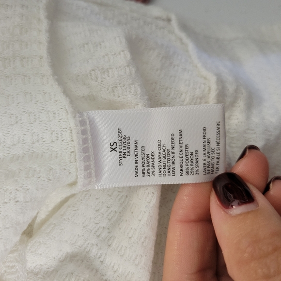 2/$16 Long Sleeve Waffleknit Cropped Thermal Tops White Pink XS-S - Picture 9 of 11